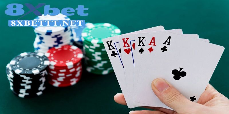 Tìm hiểu game bài Poker ở nhà cái 8XBET